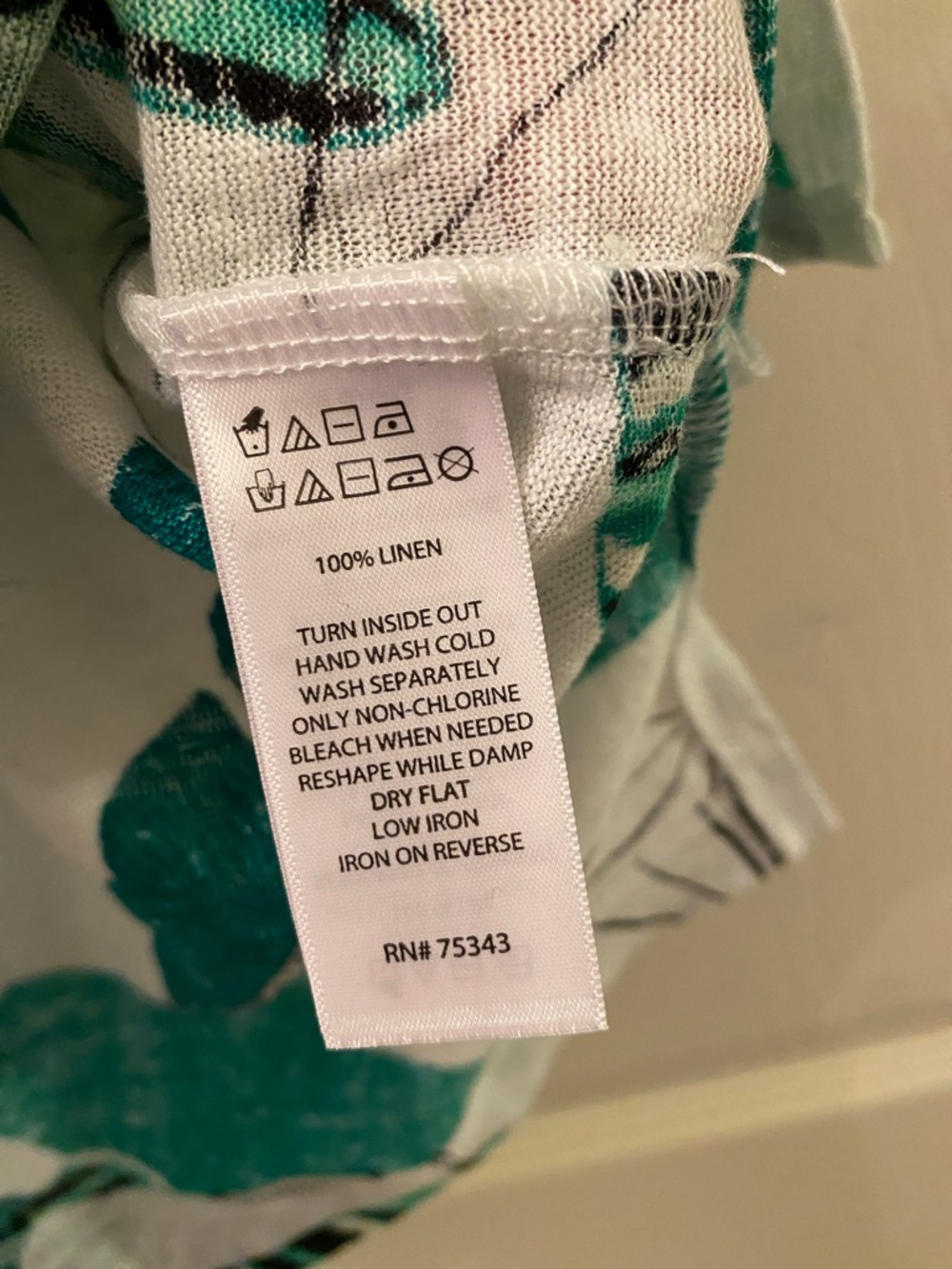 Tahari Women's Linen Teal Leaf Print Short Sleeve Top - Picture 2 of 5